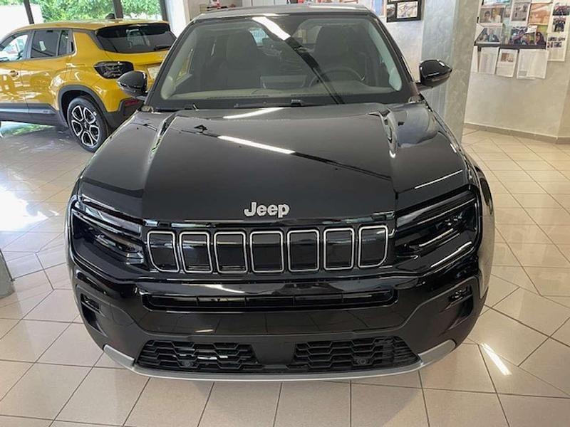 Ny Jeep Avenger Summit 110 HK (80 kW) 2026 Svart SUV