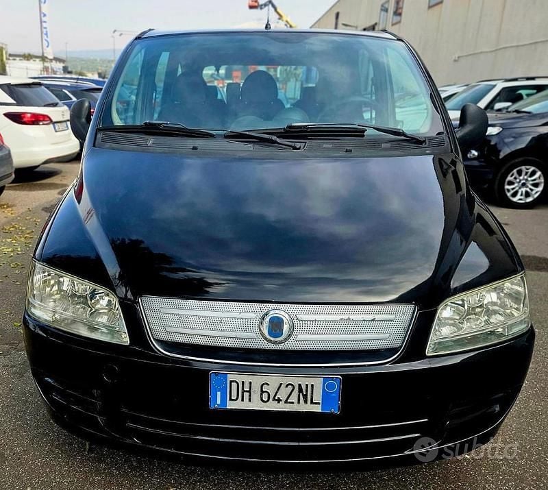 Usata Fiat Multipla Emotion 120 CV (88 kW) 2007 Nero Monovolume