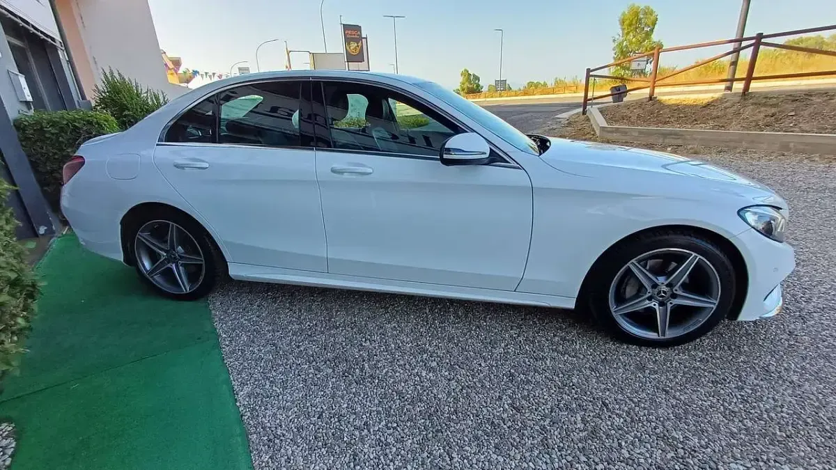 Usata Mercedes C220 Premium 170 CV (125 kW) 2019 Bianco Berlina
