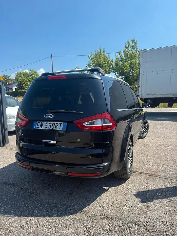 Usata Ford Galaxy Titanium 163 CV (119 kW) 2012 Nero Monovolume
