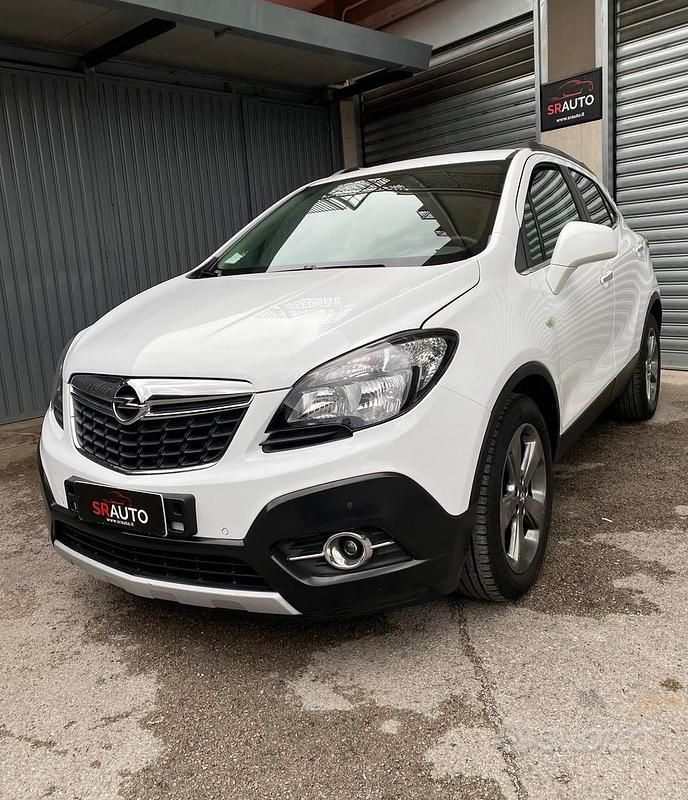 Bianco Usata 2013 Opel Mokka Cosmo SUV | 9900 € (Molto cara) - Immagine 1/4