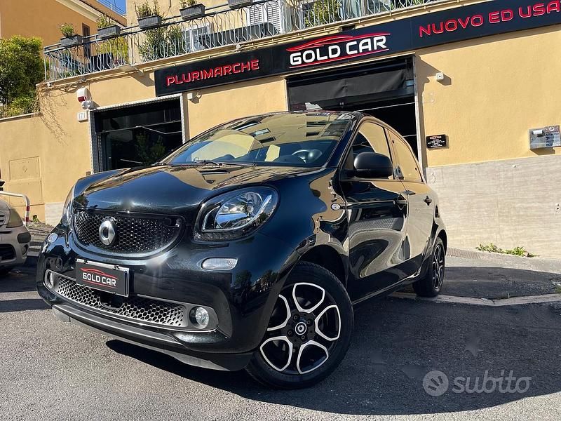 Usata Smart ForFour Superpassion 90 CV (66 kW) 2018 Nero Utilitaria