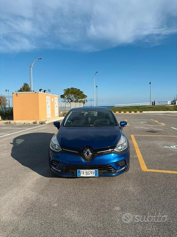 Usata Renault Clio IV 90 CV (66 kW) 2018 Blu Berlina