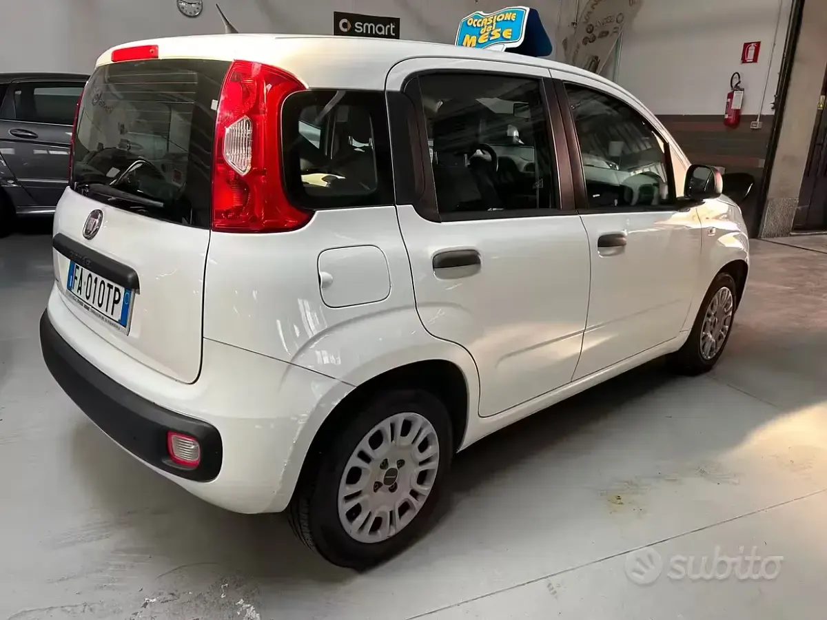 Usata Fiat Panda Lounge 69 CV (50 kW) 2015 Bianco Utilitaria