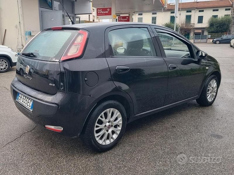 Usata Fiat Punto Evo S 95 CV (69 kW) 2011 Nero Utilitaria