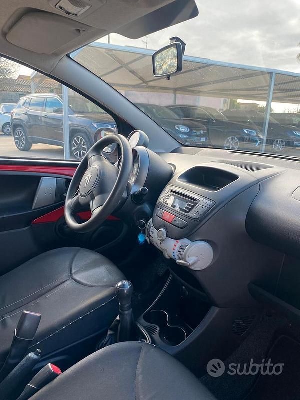 Usata Citroën C1 Exclusive 67 CV (49 kW) 2012 Rosso Utilitaria