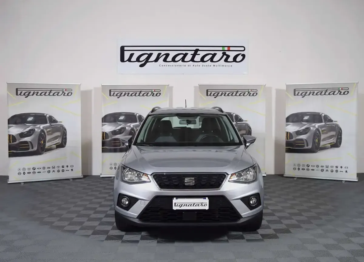 Usata Seat Arona Style 95 CV (69 kW) 2020 Grigio SUV