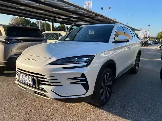 Nuova BYD Seal U Boost 218 CV (160 kW) 2025 Bianco SUV