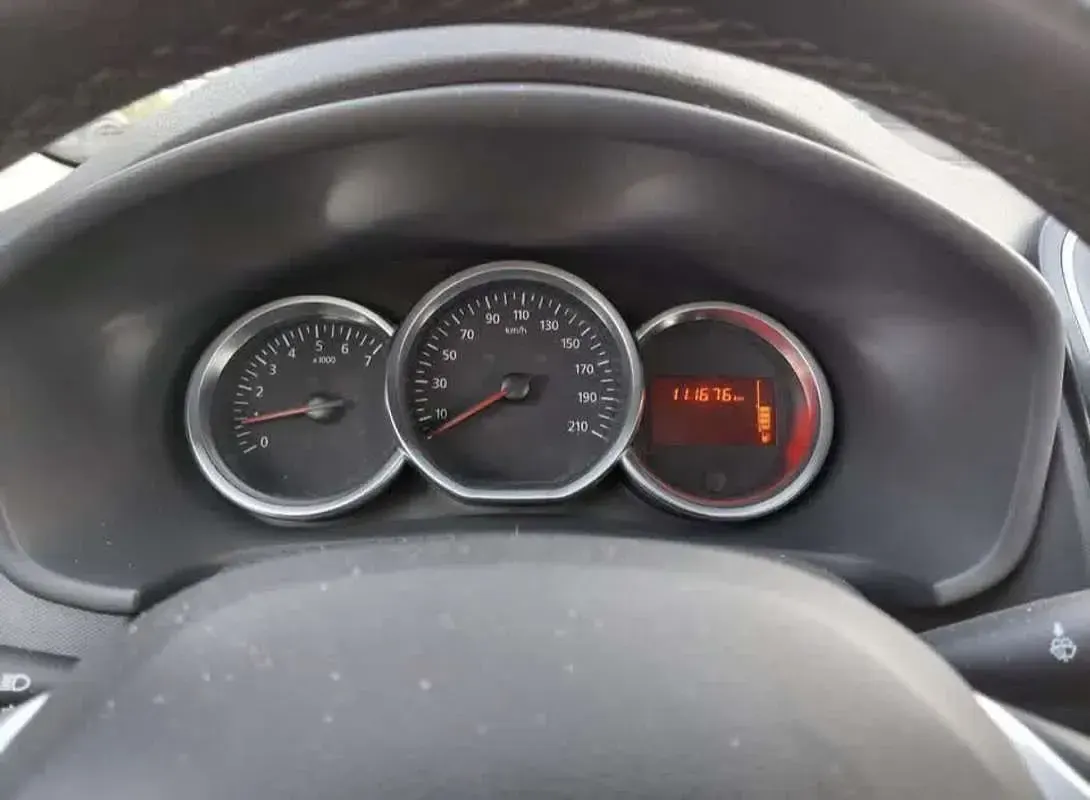 Usata Dacia Sandero 75 CV (55 kW) 2008 Utilitaria