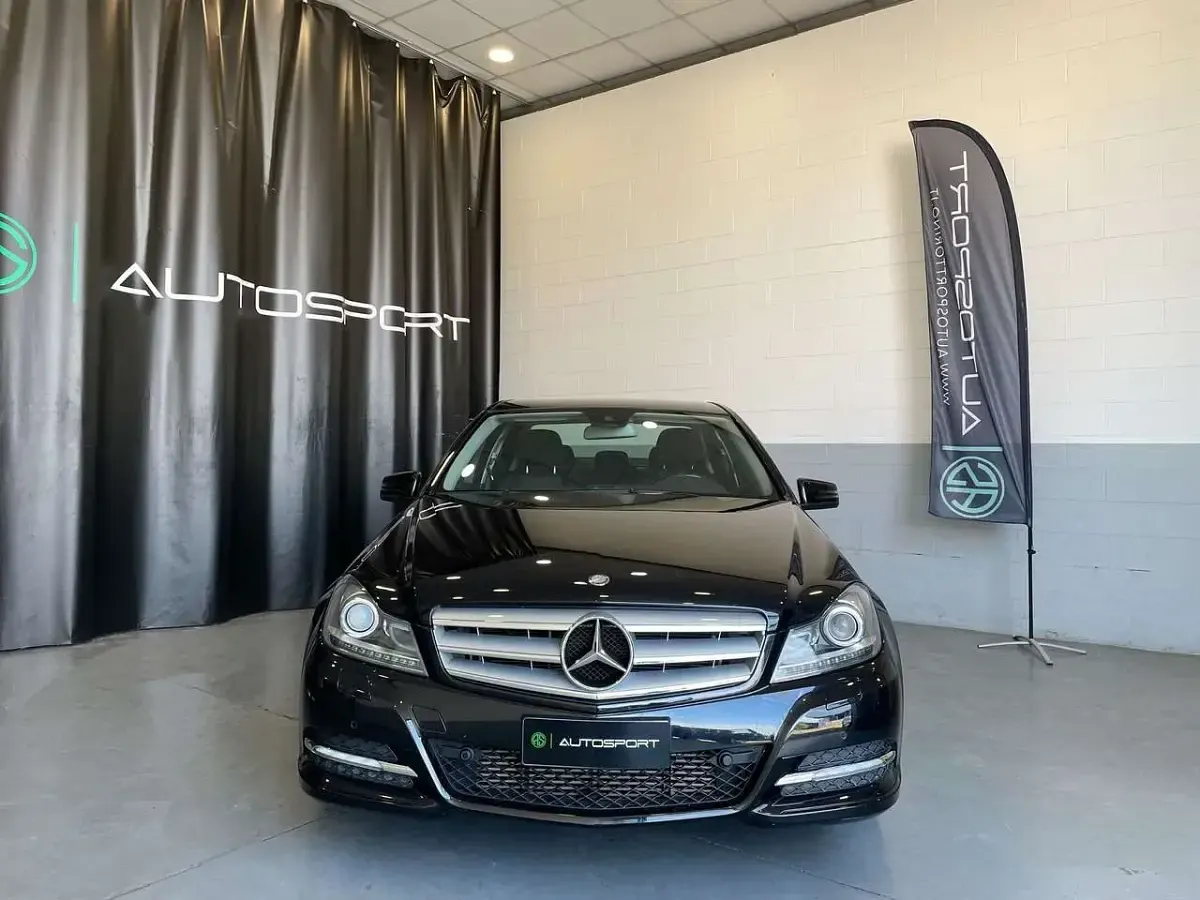 Occasion Mercedes C200 Classic 136 ch (100 kW) 2011 Noir Berline