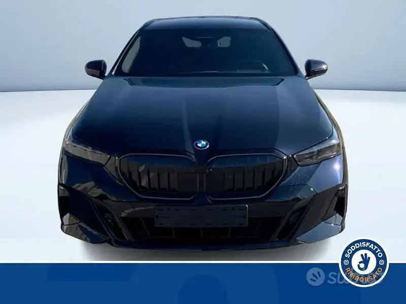 Nuova BMW 520 M Sport 2026 Nero Station wagon
