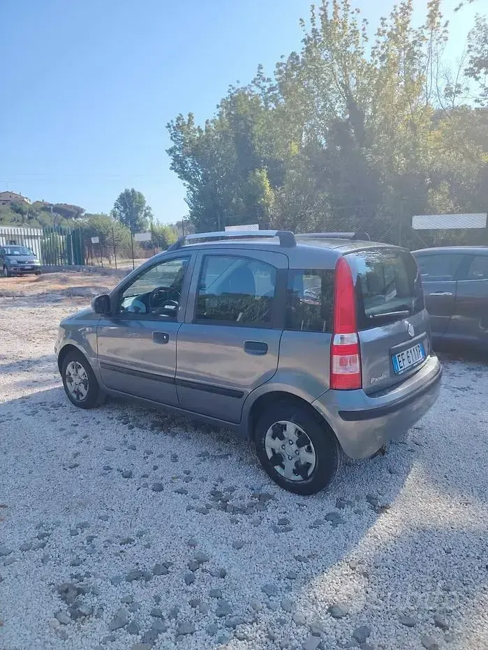 Usata Fiat Panda Emotion 69 CV (50 kW) 2011 Grigio Utilitaria