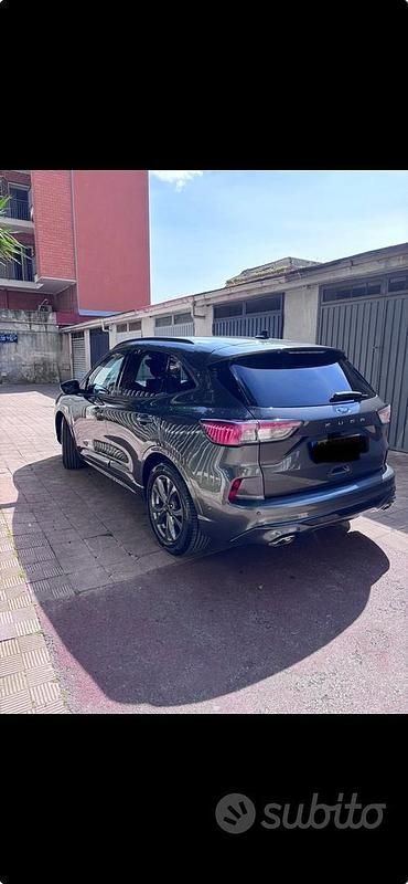 Usata Ford Kuga ST-Line 120 CV (88 kW) 2020 Grigio SUV