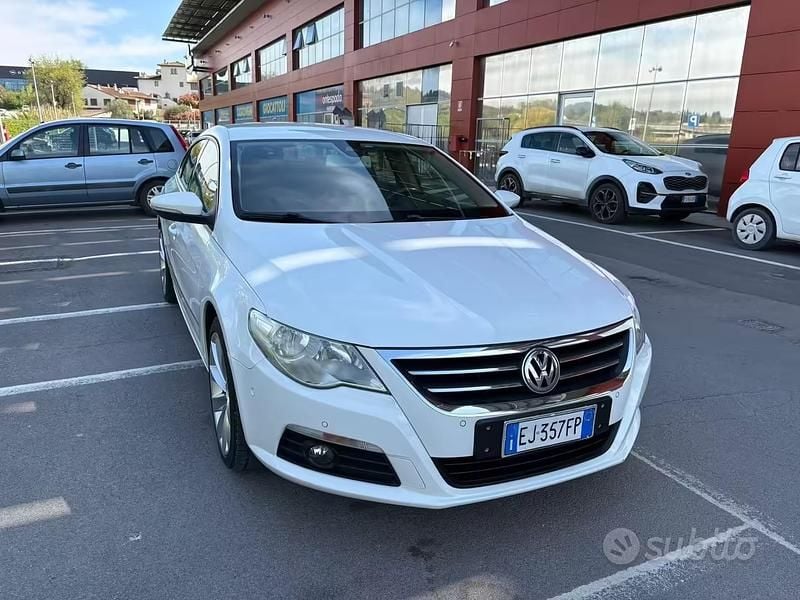 Usata VW Passat 140 CV (102 kW) 2011 Bianco Berlina