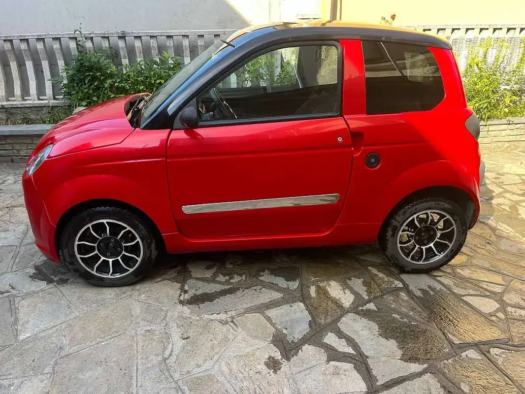 Usata Microcar M.Go 11 CV (8 kW) 2019 Rosso Utilitaria