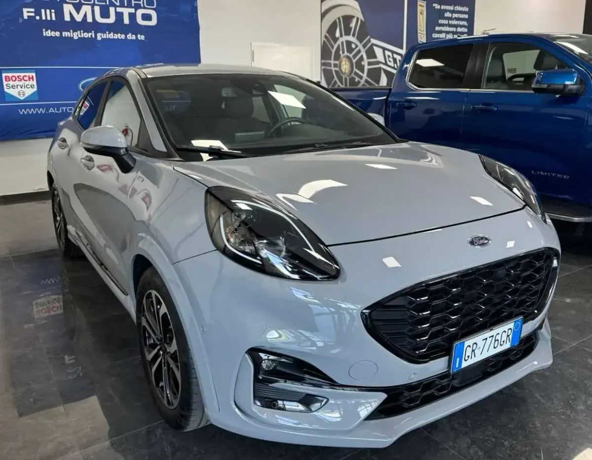 Usata Ford Puma ST-Line 125 CV (91 kW) 2023 Grey matter SUV