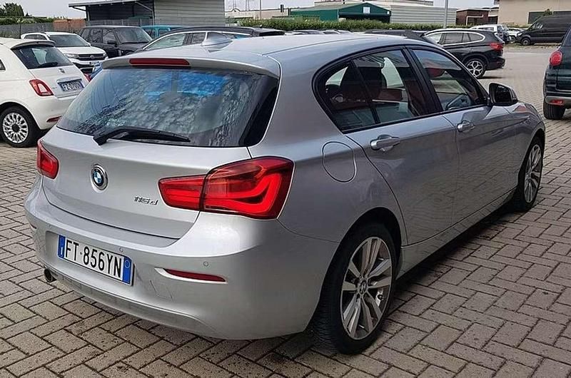 Usata BMW 116 Advantage 116 CV (85 kW) 2018 Argento Utilitaria