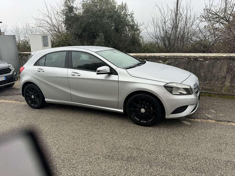 Usata Mercedes A160 Executive 90 CV (66 kW) 2015 Argento Berlina