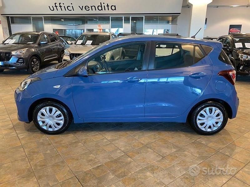 Usata Hyundai i10 67 CV (49 kW) 2018 Blu Utilitaria