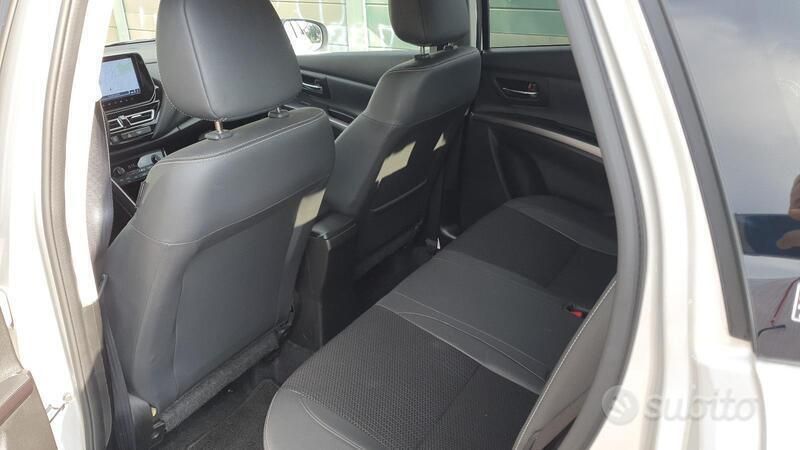 Usata Suzuki SX4 S-Cross 129 CV (94 kW) 2022 Argento SUV