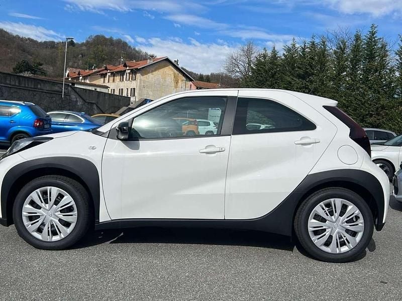Nuova Toyota Aygo X 72 CV (52 kW) 2026 Bianco SUV