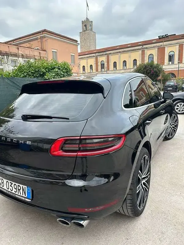 Usata Porsche Macan 252 CV (185 kW) 2018 Nero SUV