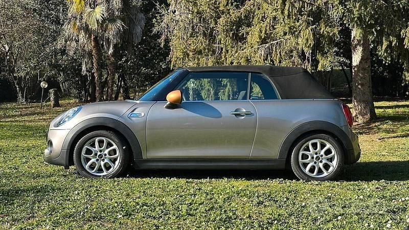 Usata Mini Cooper S Cabriolet 192 CV (141 kW) 2019 Marrone Cabrio