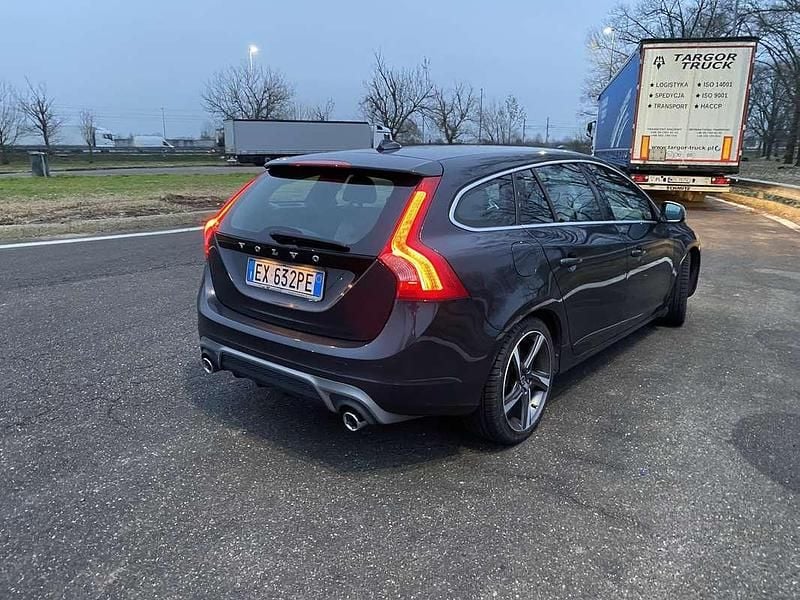Usata Volvo V60 Kinetic 163 CV (119 kW) 2015 Station wagon