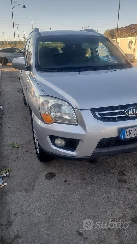 Usata Kia Sportage 141 CV (103 kW) 2009 Grigio SUV
