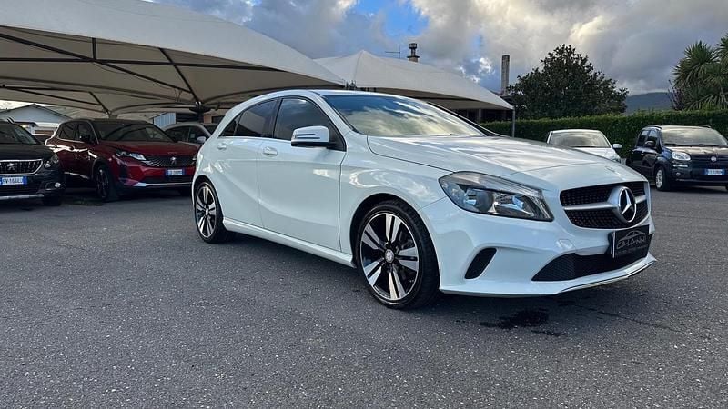 Usata Mercedes A200 136 CV (100 kW) 2017 Bianco Berlina
