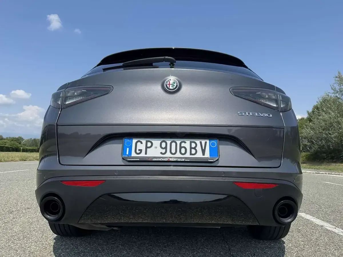Usata Alfa Romeo Stelvio Sprint 160 CV (117 kW) 2023 Grigio SUV
