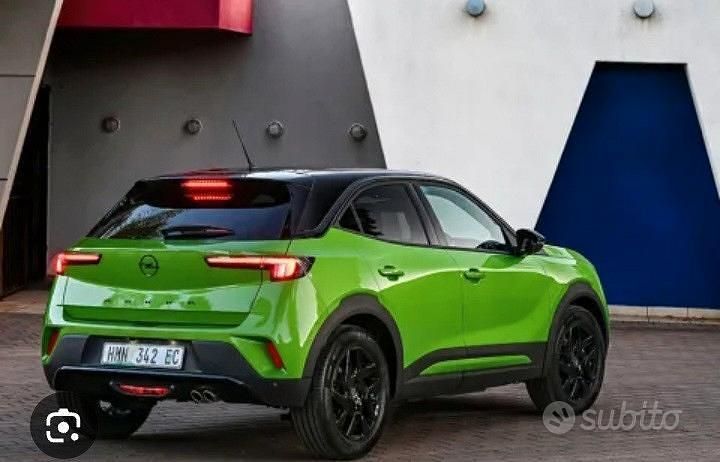 Usata Opel Mokka Edition 101 CV (74 kW) 2021 Verde SUV