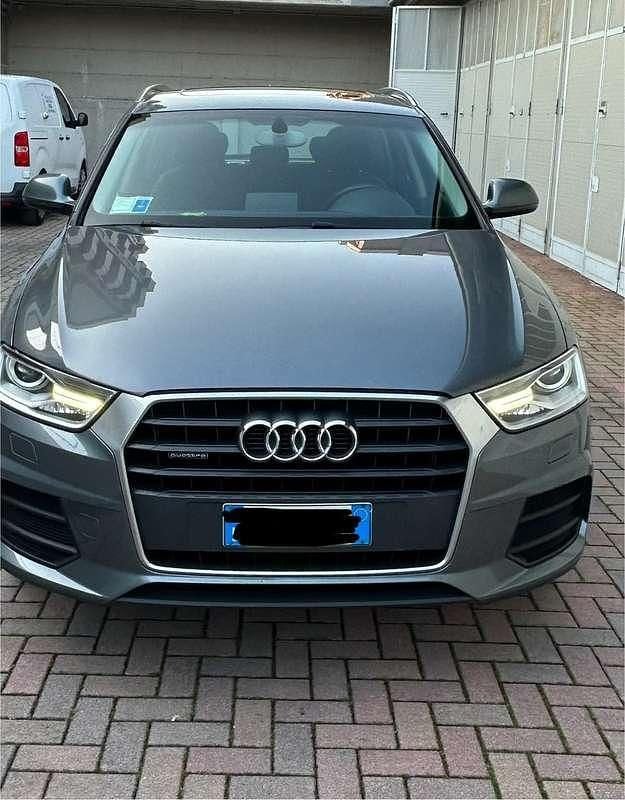 Usata Audi Q3 Business 140 CV (102 kW) 2015 Grigio SUV