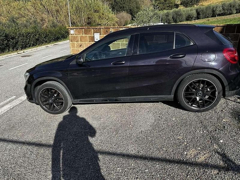 Begagnad Mercedes GLA200 136 HK (100 kW) 2014 SUV