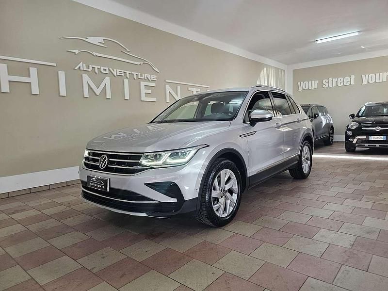 Usata VW Tiguan Elegance 150 CV (110 kW) 2021 Argento SUV