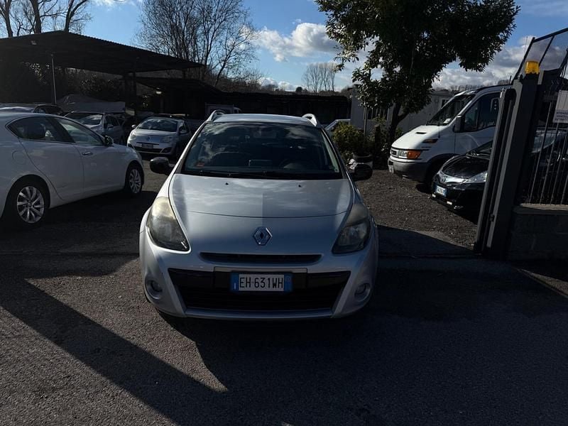 Usata Renault Clio II Dynamique 74 CV (54 kW) 2011 Grigio Berlina