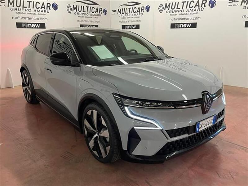 Usata Renault Megane E-Tech Techno 161 kW (220 CV) 2023 Grigio chiaro