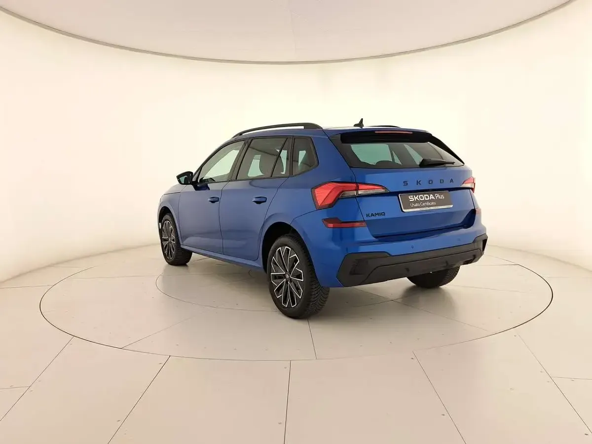 Usata Skoda Kamiq 116 CV (85 kW) 2025 Blu race metallizzato SUV