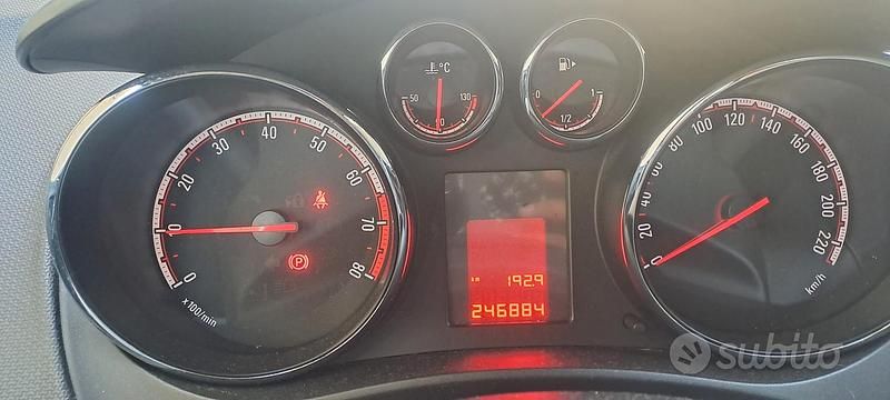 Usata Opel Meriva Cosmo 120 CV (88 kW) 2013 Grigio Monovolume