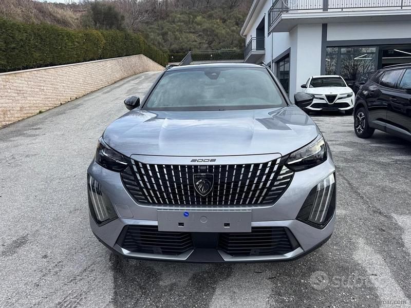Usata Peugeot 2008 GT 136 CV (100 kW) 2024 Grigio SUV