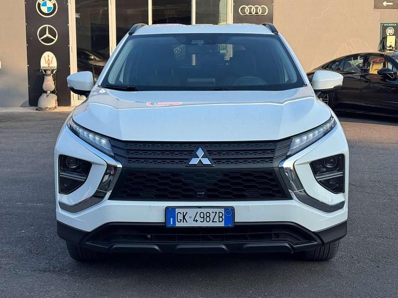 Usata Mitsubishi Eclipse Cross Intense 98 CV (72 kW) 2022 Bianco SUV