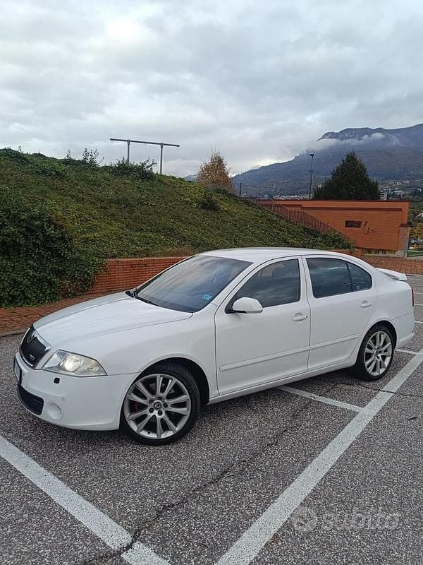 Usata 2008 Skoda Octavia RS Tre volumi | 6800 € - Immagine 1/4