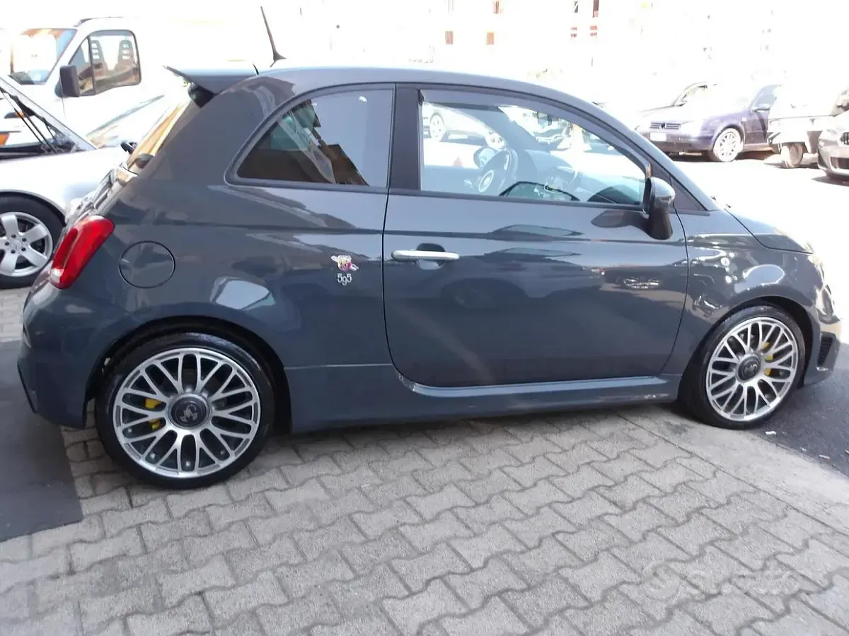 Usata Abarth 595 145 CV (106 kW) 2017 Grigio SUV