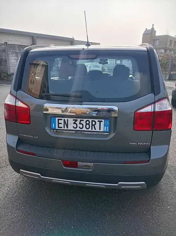 Usata Chevrolet Orlando LT 141 CV (103 kW) 2012 Grigio Monovolume