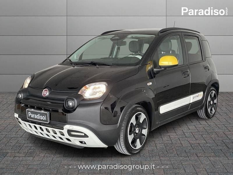 Usata Fiat Panda Cross Cross 69 CV (50 kW) 2025 Nero Utilitaria