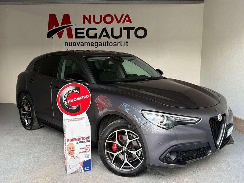 Grigio finanza Usata 2021 Alfa Romeo Stelvio Sprint SUV | 26.490 € (Cara) - Immagine 1/4