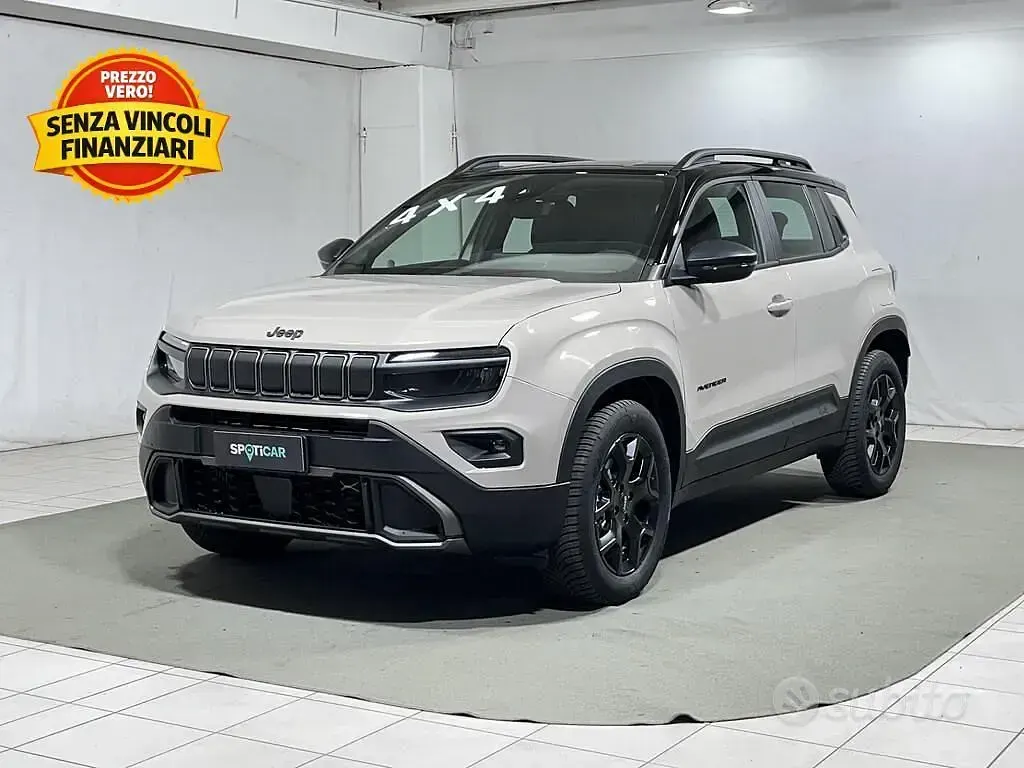 Nuova Jeep Avenger 145 CV (106 kW) 2026 Grigio SUV