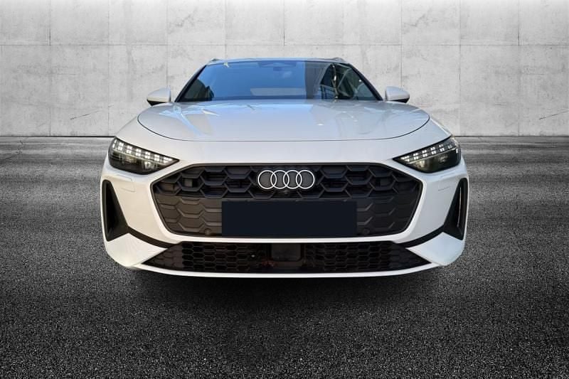 Usata Audi A5 Business 204 CV (150 kW) 2025 Bianco metallizzato Station wagon