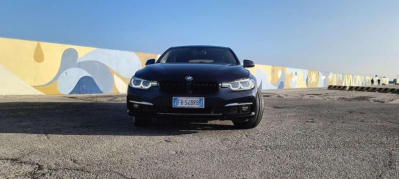 Usata BMW 320 Luxury Line 190 CV (139 kW) 2016 Station wagon