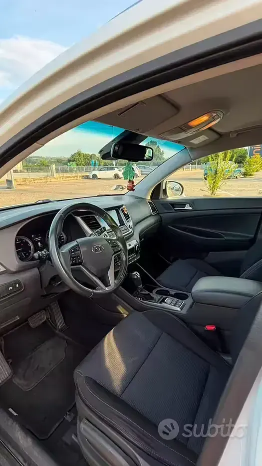 Usata Hyundai Tucson Xpossible 141 CV (103 kW) 2017 Bianco SUV